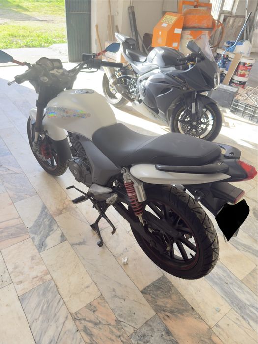 Keeway rkv 125 (Generis)