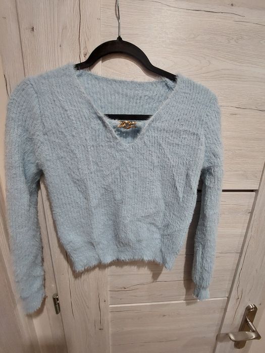 Błękitny sweterek