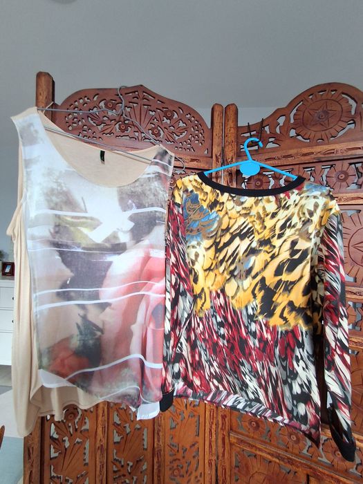 Camisas e blusas como novas de várias marcas.