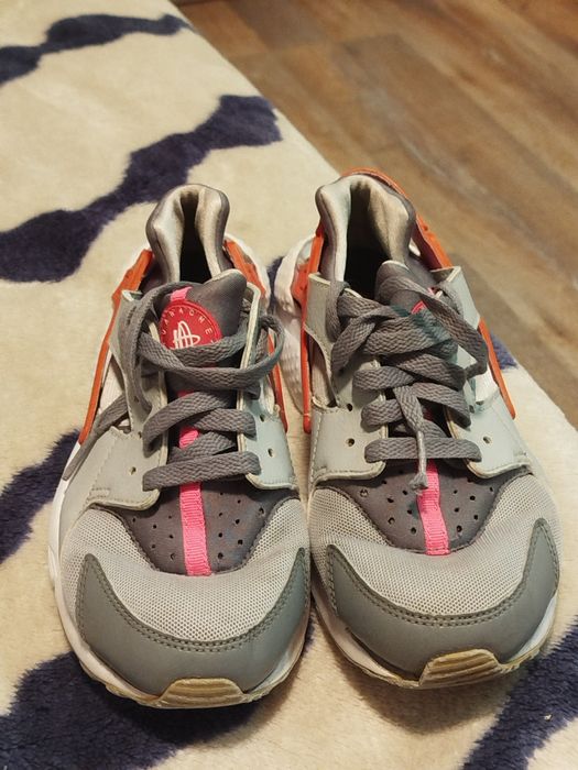 Продам кроси NIKE