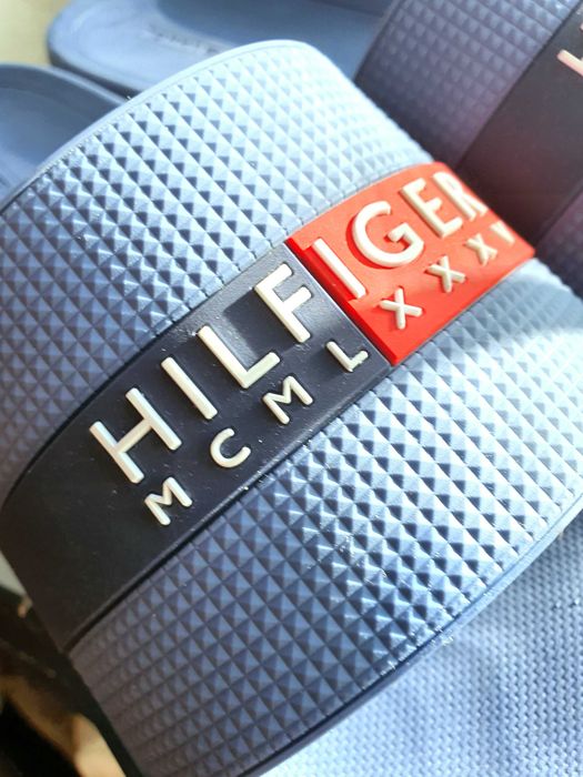 продам стильные новы шлёпанцы сандалии вьетнамки TH Tommy Hilfiger USA