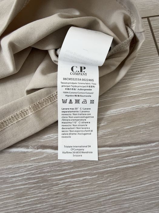 Футболка C. P. Company  / бежева футболка сп компані