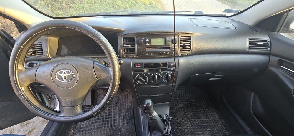 Toyota Corolla e12  2002r 1.4 benzyna