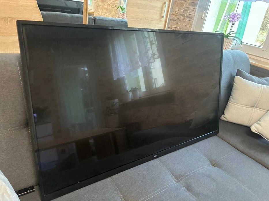 Sprzedam telewizor LG około 48cali