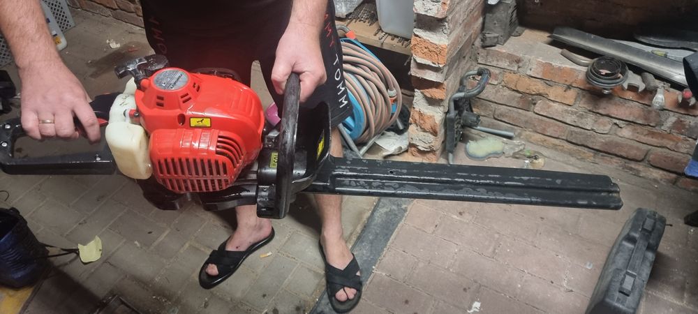 Nożyce do żywopłotu firmy FAWORYT