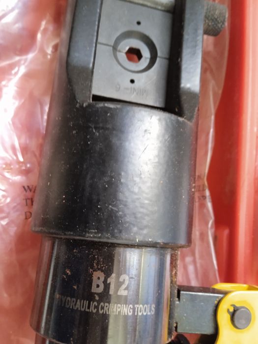 Alicate cravar hidráulico (Prensa)