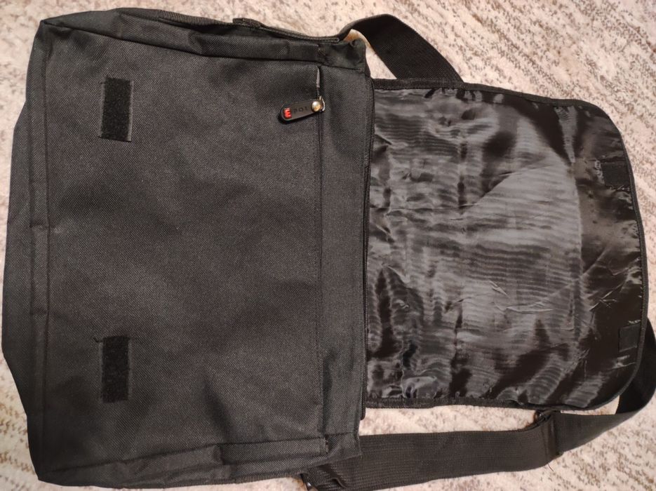 Сумка для планшета, ноутбука