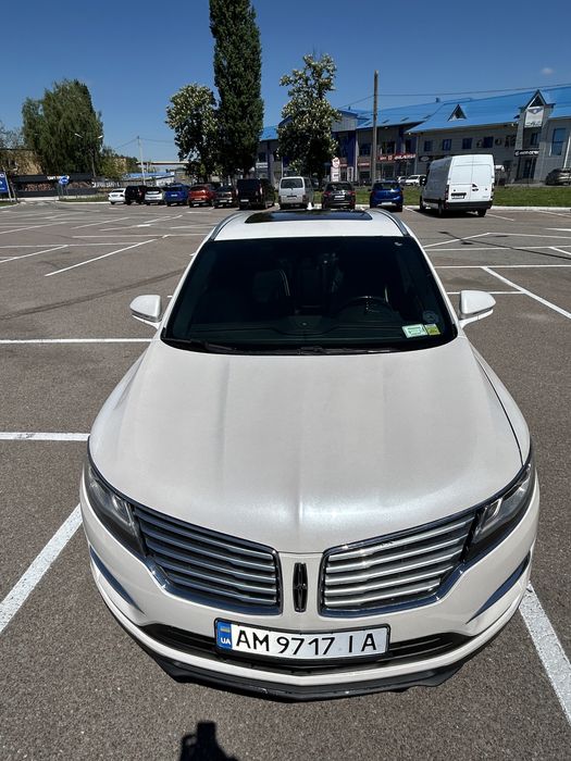 Автомобіль Lincoln MkC, 2017 року