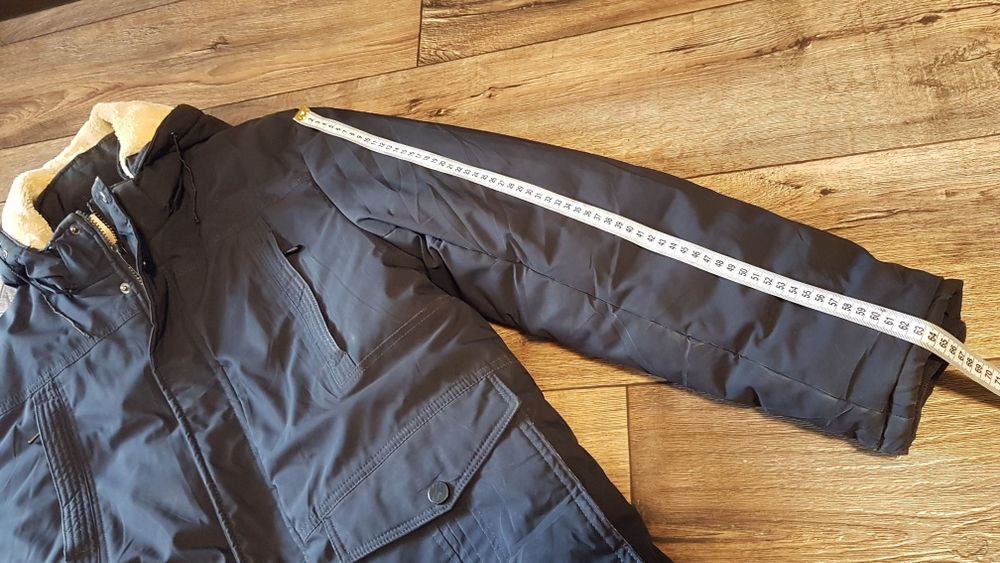 Пуховик. Размер 48/178.