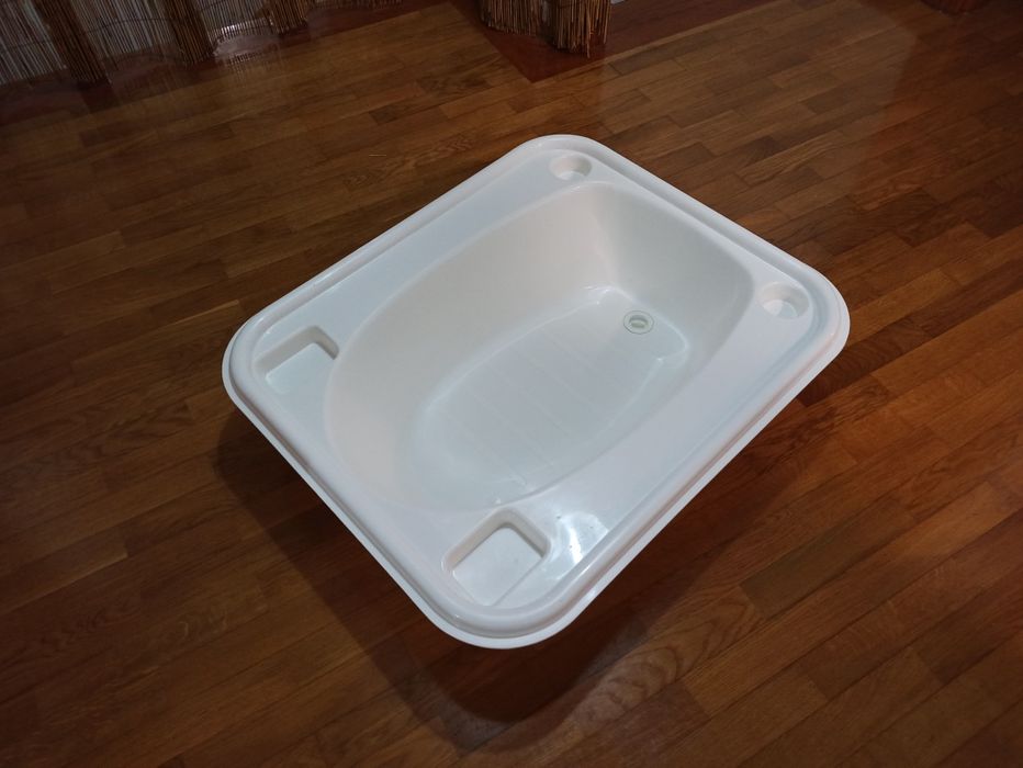 Banheira bebé branca