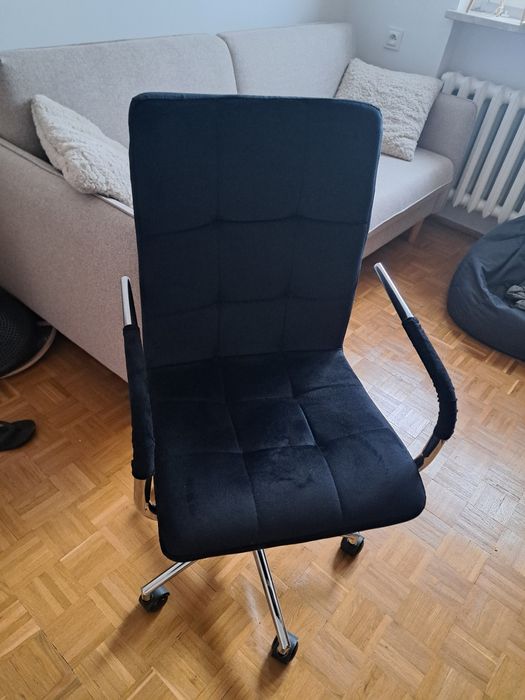 Nowe krzeslo obrotowe Cosmo