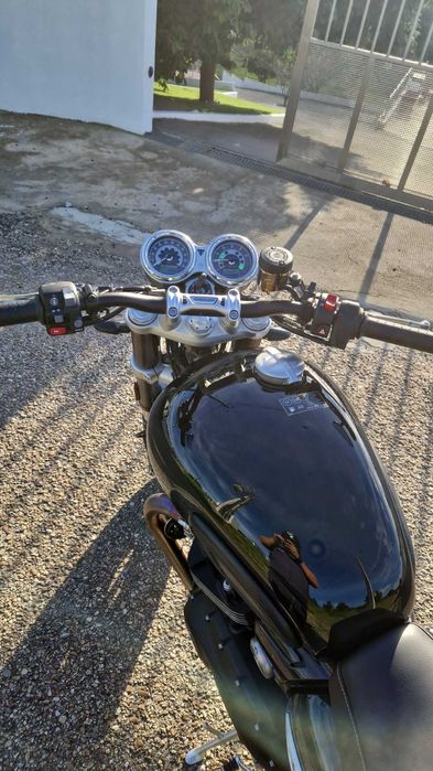 Triumph speed twin 1200