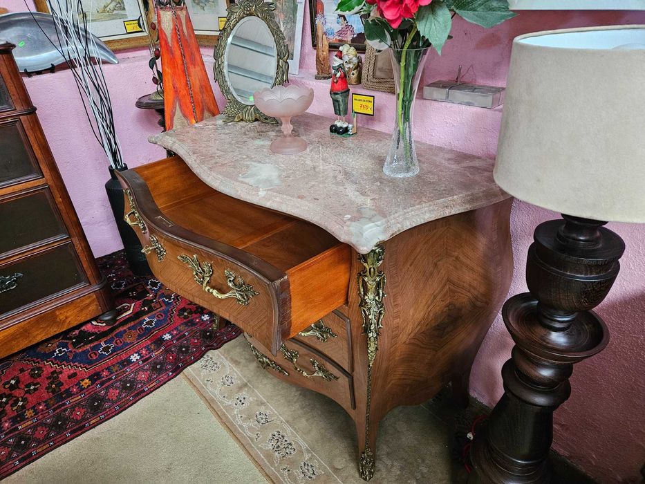 Muito bonita cómoda estilo Luis XV - óptimo estado geral