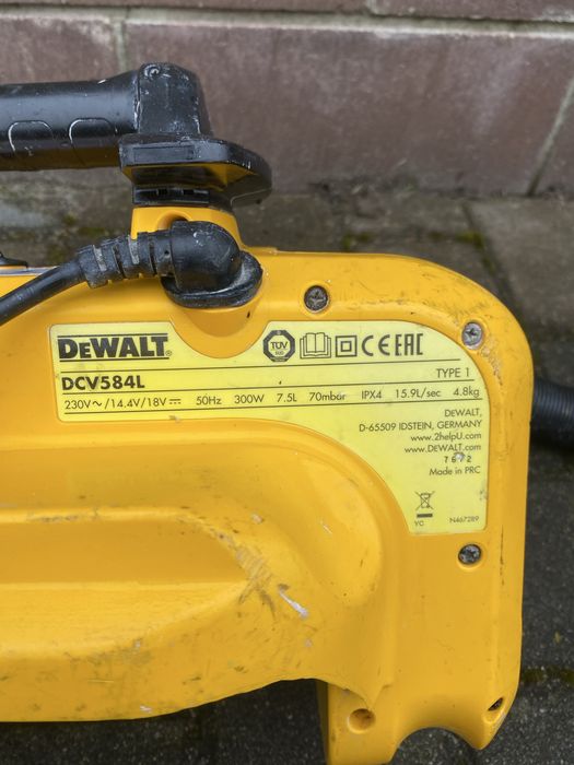 Пылесос аккумуляторный DeWalt DCV584L  Germany