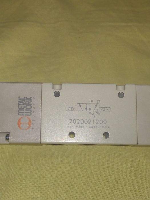 Пневмораспределитель, пневмоклапан, клапан