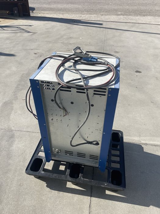 Carregador 48V Empilhador