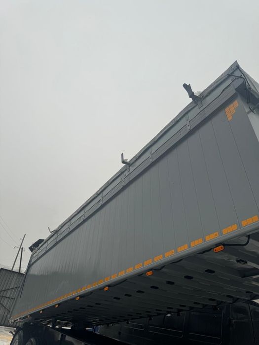 Полуприцеп  BODEX. KIS 33 Самоскид .2004 року