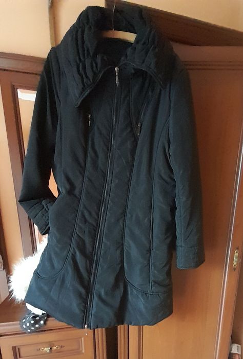 Płaszcz czarny zimowy 46
