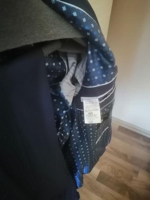 Garnitur męski granatowy