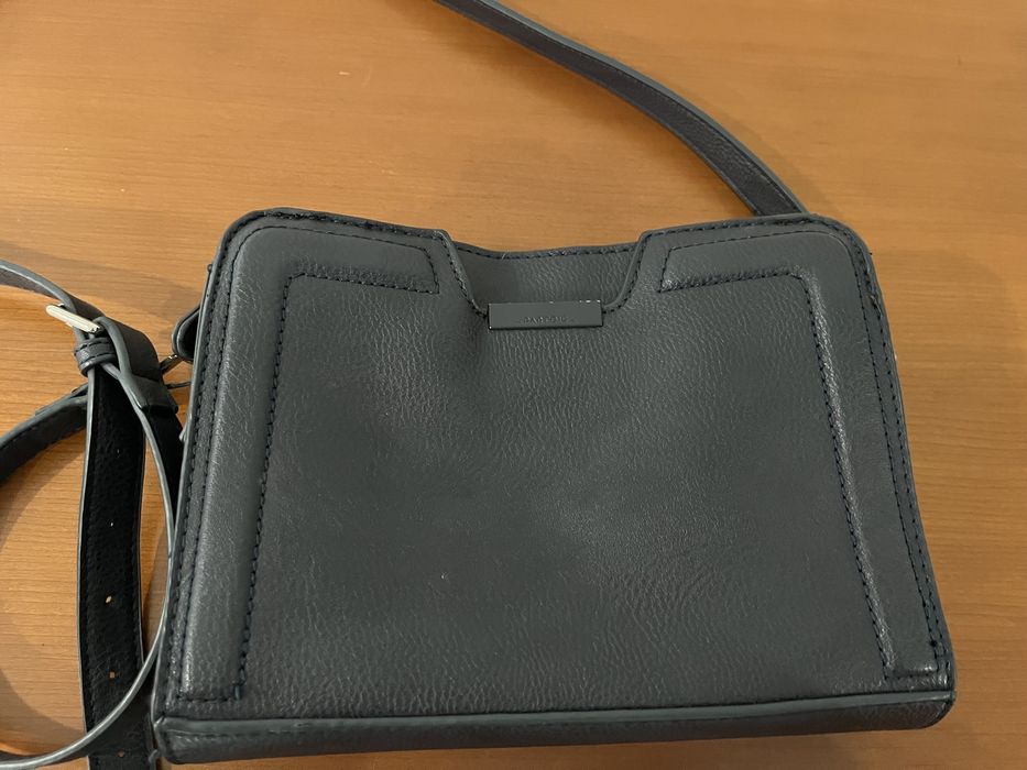 Bolsa da Parfois azul escura