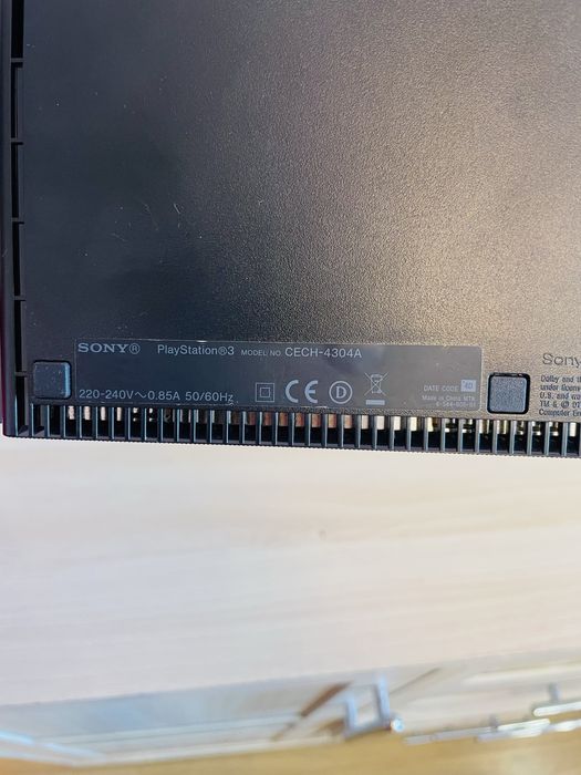 Продаю PlayStation 3 Fat