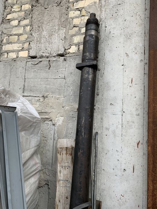 Цилиндр подьема на погрузчик