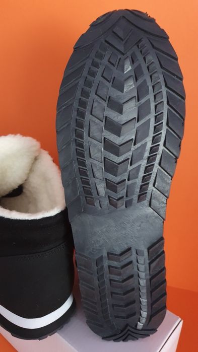 Śniegowce męskie markowe czarne rozmiar 45 / długości wkładki 28.5 cm