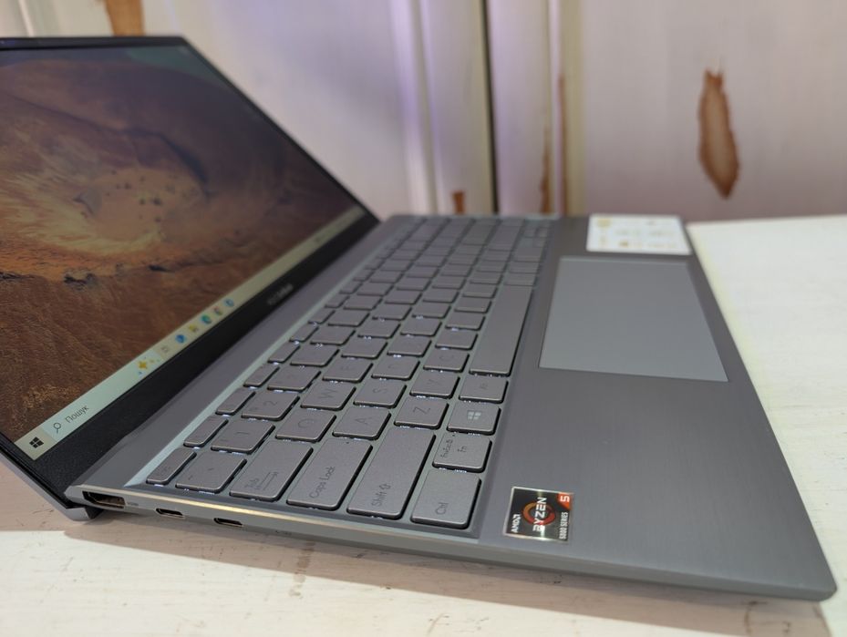 Asus ZenBook Ryzen 5500u 14" ips