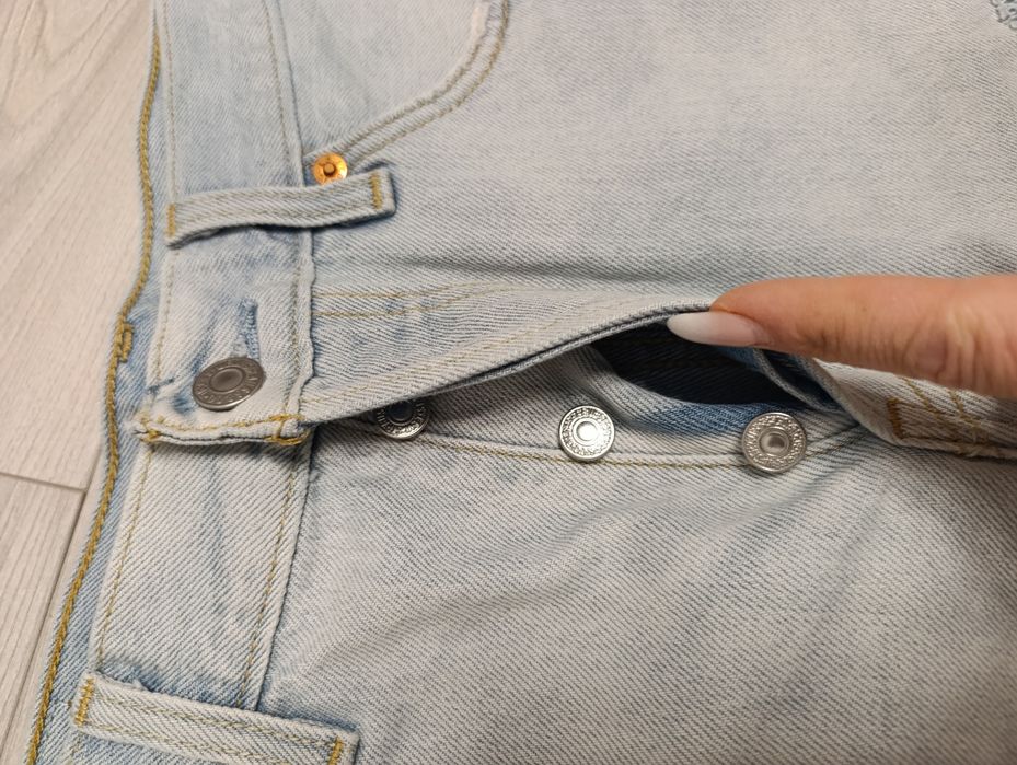 Джинсові шорти Levi Strauss