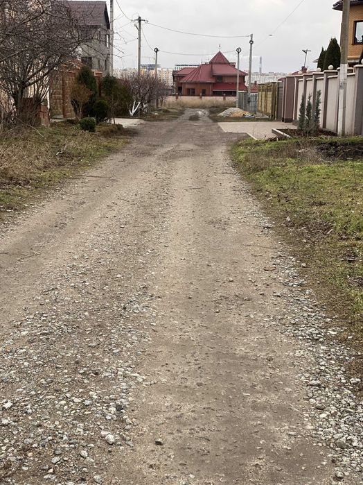 Участок  в  Лесках