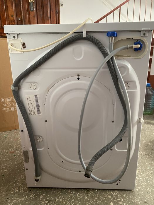 Пралка Indesit 5кг