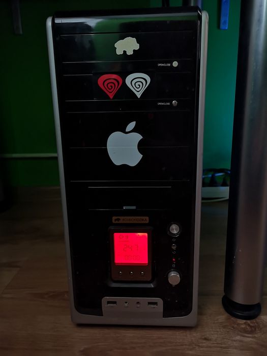 Komputer AMD Athlon X4, GeForce Gtx 750 Ti, 16 Gb Ram, 1 TB + 500gb