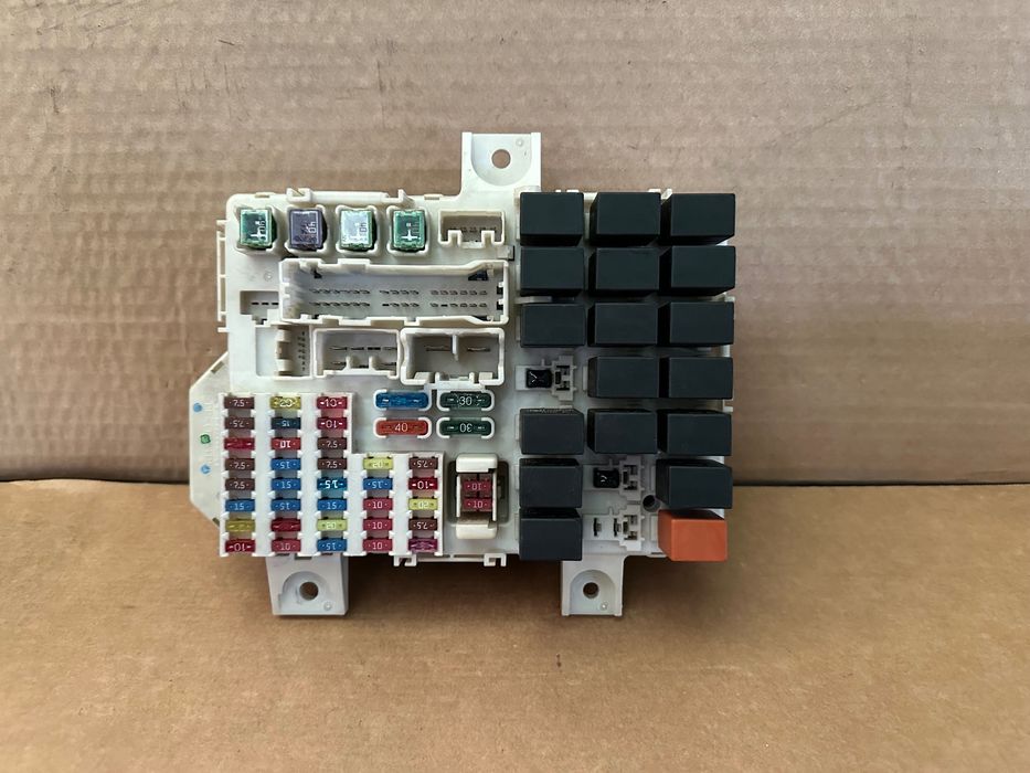 Caixa de fusíveis Smart ForFour 454 A4545.40034 \ A45482.03726