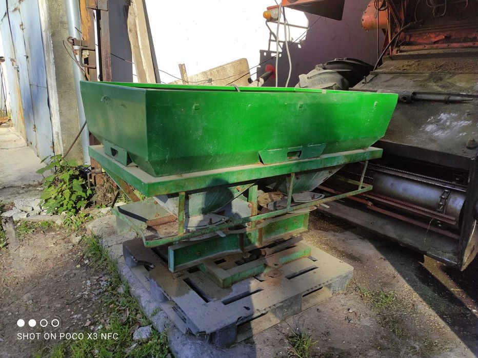 Rozsiewacz nawozów grass rol