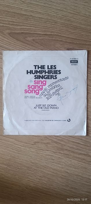 The Les Hunfhries Singers "Sing Sang Song" Single