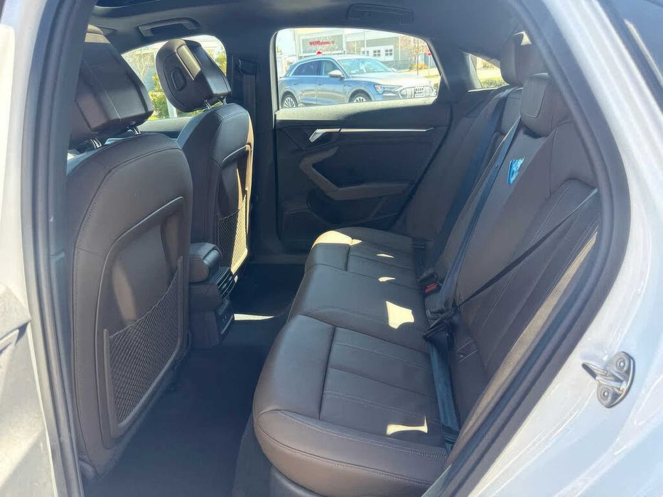 Audi A3      2024