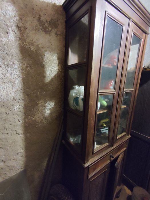 Armário vitrine antigo para restauro