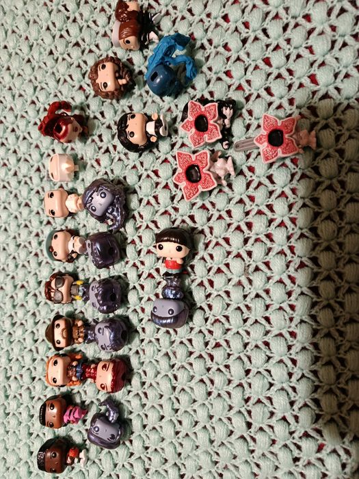 Coleção completa stranger things kinder Joy