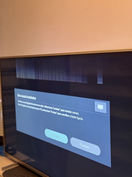 TV Philips 50” 4K UHD – Modelo 50PUS7855/12 (para peças ou reparação)