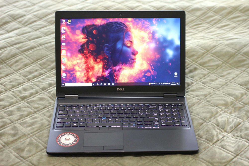 DELL Precision 3520/i7-7820HQ/Nvidia M620 2GB/16GB/SSD 1TB/АКБ5ч/15 ips FHD
