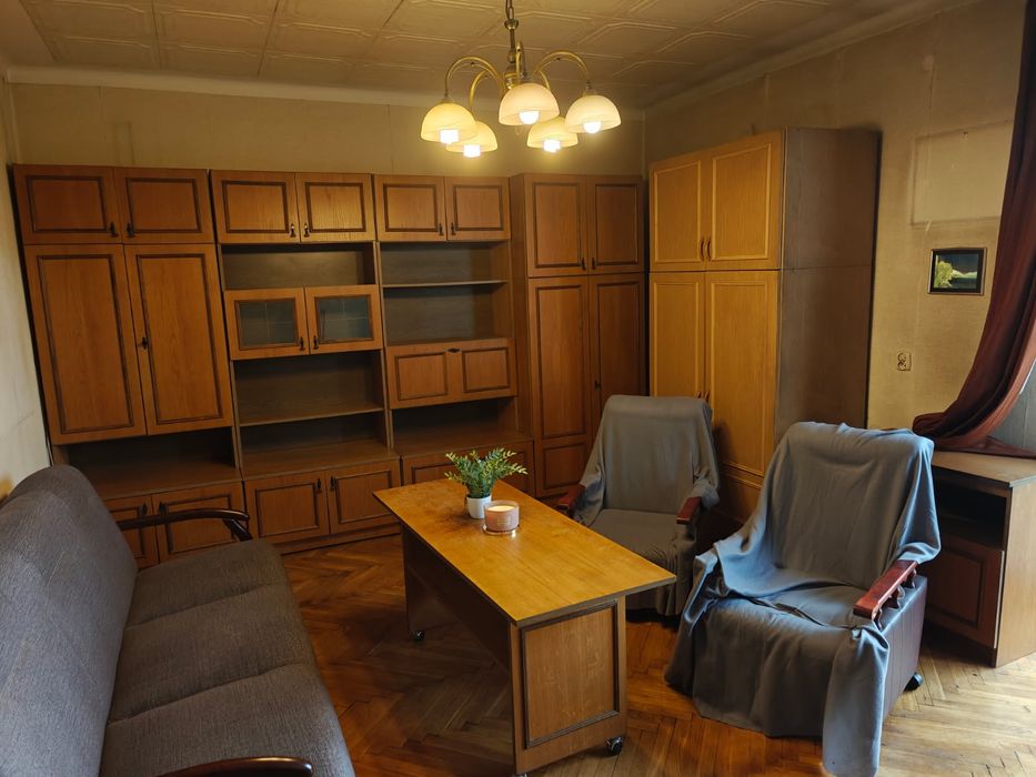 Opróżnianie Piwnic garaży działek Wywóz gruzu Utylizacja mebli ZADZWOŃ