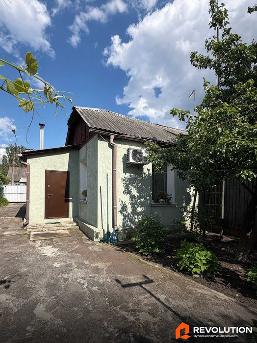 Без комісії. Продаж частини будинку 52.5м2, мікрорайон Новобіличі, вул Гостомельська 37