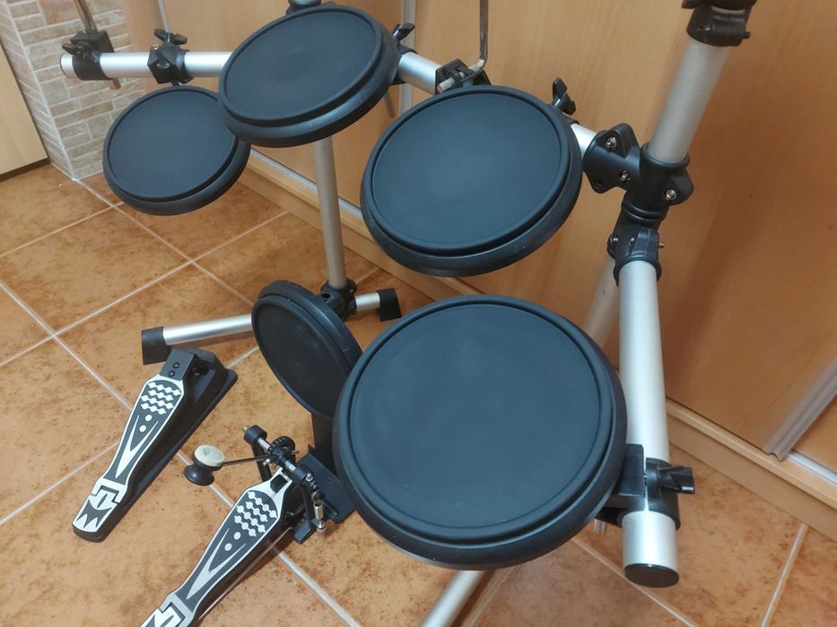 Bateria Eletrónica Millenium MPS-150 - Completa e a Funcionar