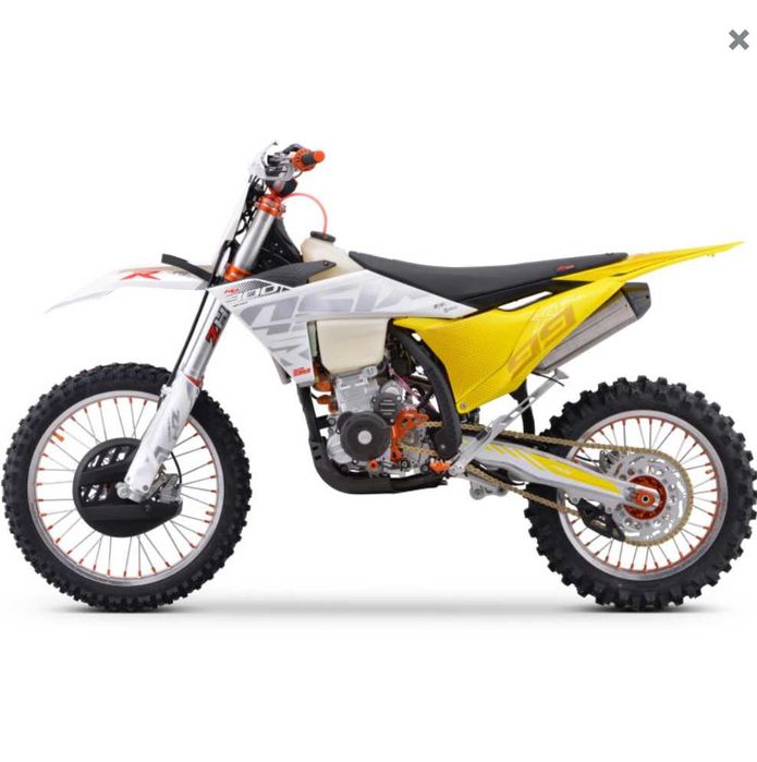 Cross Crossy ASIX XR99 300cm3 2025r *RATY*