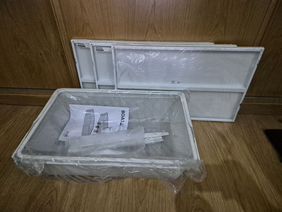 Cestos e prateleiras IKEA - Boaxel