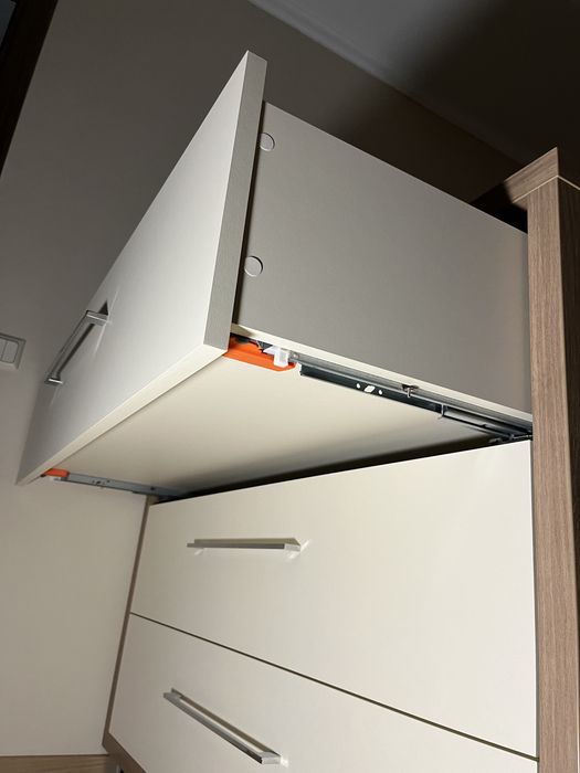 Комод молочний новий