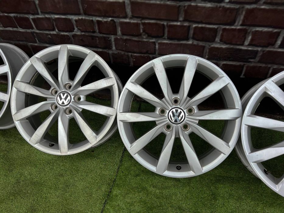 Диски легкосплавні R 17 5/112 6J ET 48 Volkswagen. Фольксваген Ауді.