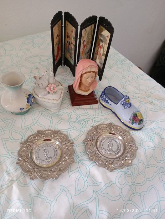 Artigos decorativos variados