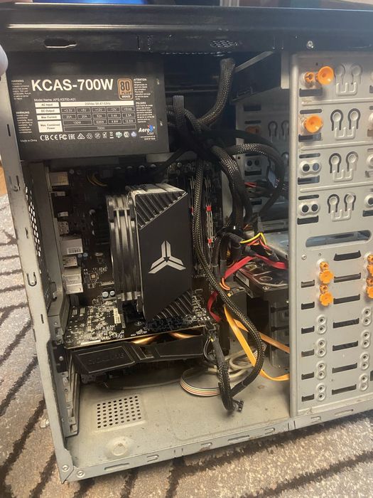 Продам власний пк, і7 6700, GTX 1060, 16gb ddr4