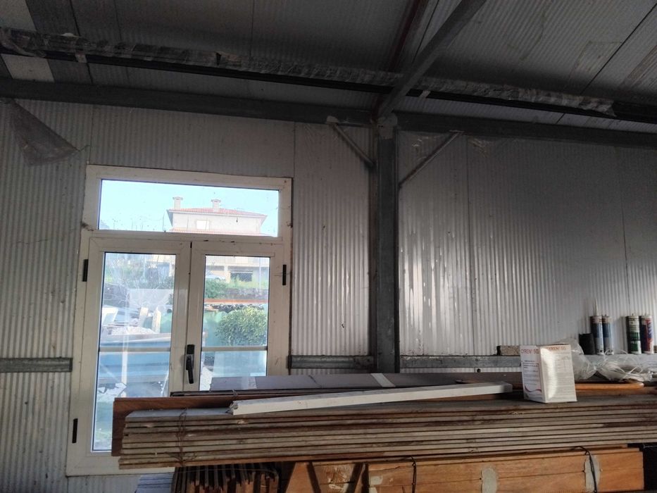 Armazem (7m por 5 m ) área de  cobertura